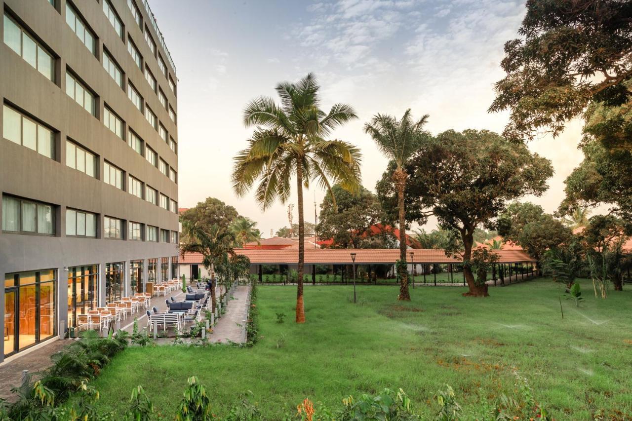 Riviera Royal Hotel Conakry Exterior photo